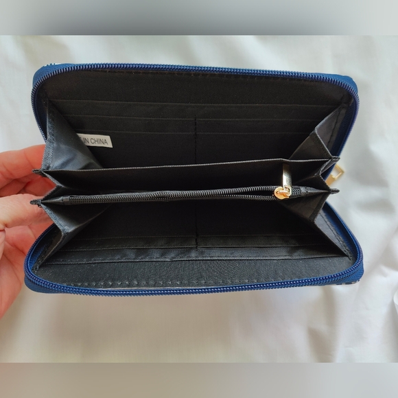 Women's Fashion Wallet - Picture 3 of 3